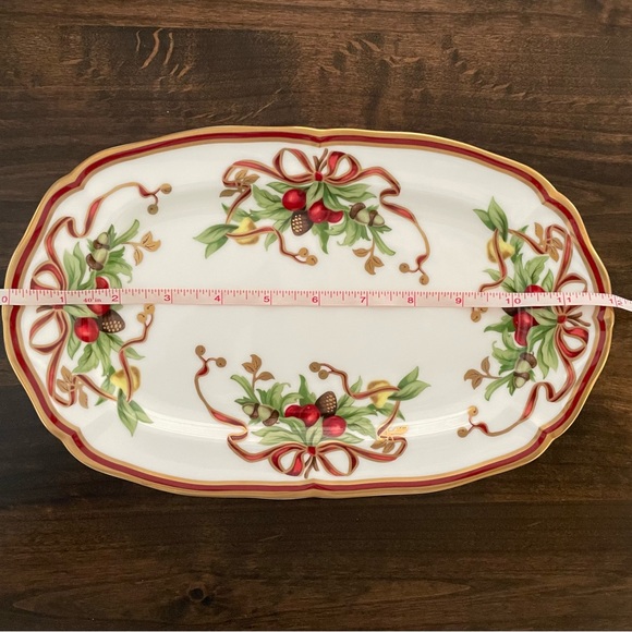 Tiffany & Co. Holiday Sandwich Tray - Picture 4 of 7